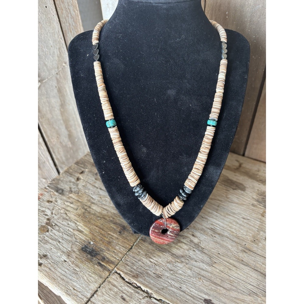 Vintage‎ Breaded Shell Necklace With Pendant